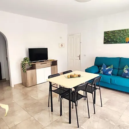 El Bomboncito, A Un Tiro De La Playa! Apartment